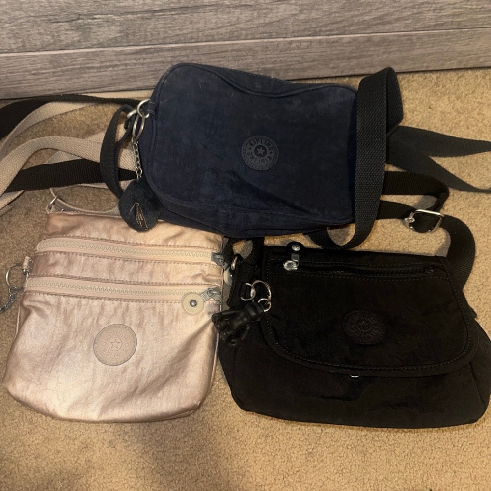 3 Kipling bags